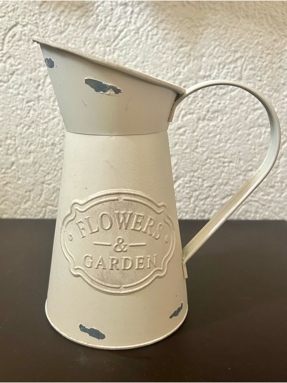 Vintage-Style Cream Metal Pitcher Vase - 'Flowers & Garden'